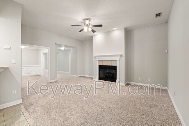 Photo - 633 Ventana Dr