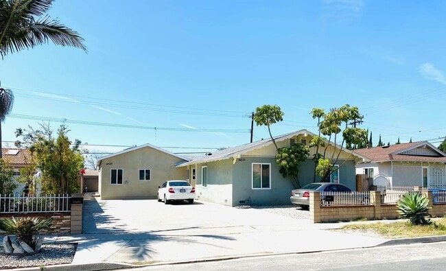 Building Photo - 14521 Ontario Dr