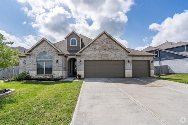 Building Photo - 204 Upland Dr Rental
