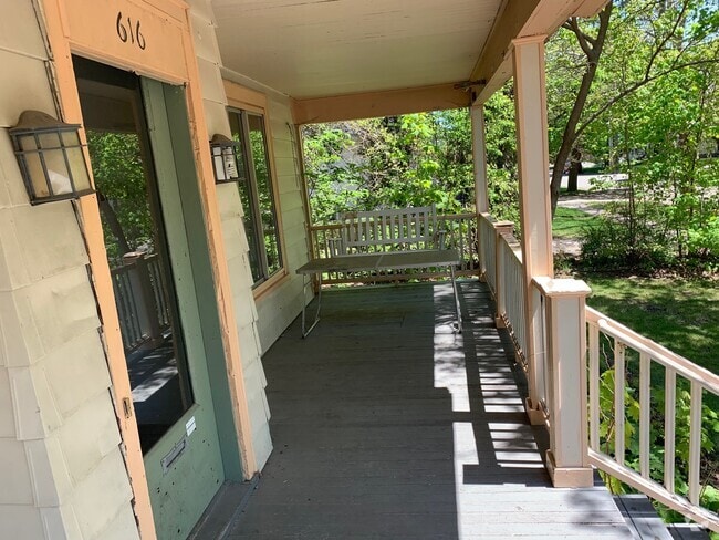 Building Photo - 616 W Cedar St Rental