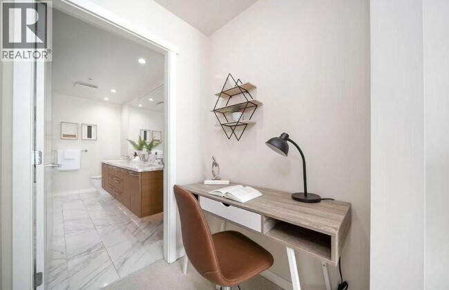 Photo - 5728-5728 Berton Ave