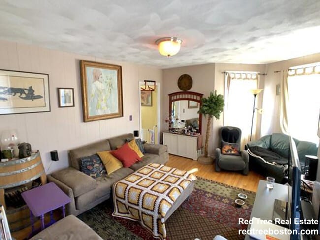 Photo - 16 Rossmore Rd Unit 1