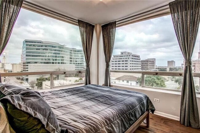 Photo - 1212 Guadalupe St Unidad 702