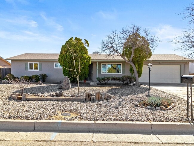 Photo - Spacious 4-Bed, 2-Bath Home | Large Backyard| Quick Access to Highway 528 and Other Routes| Pre-L...