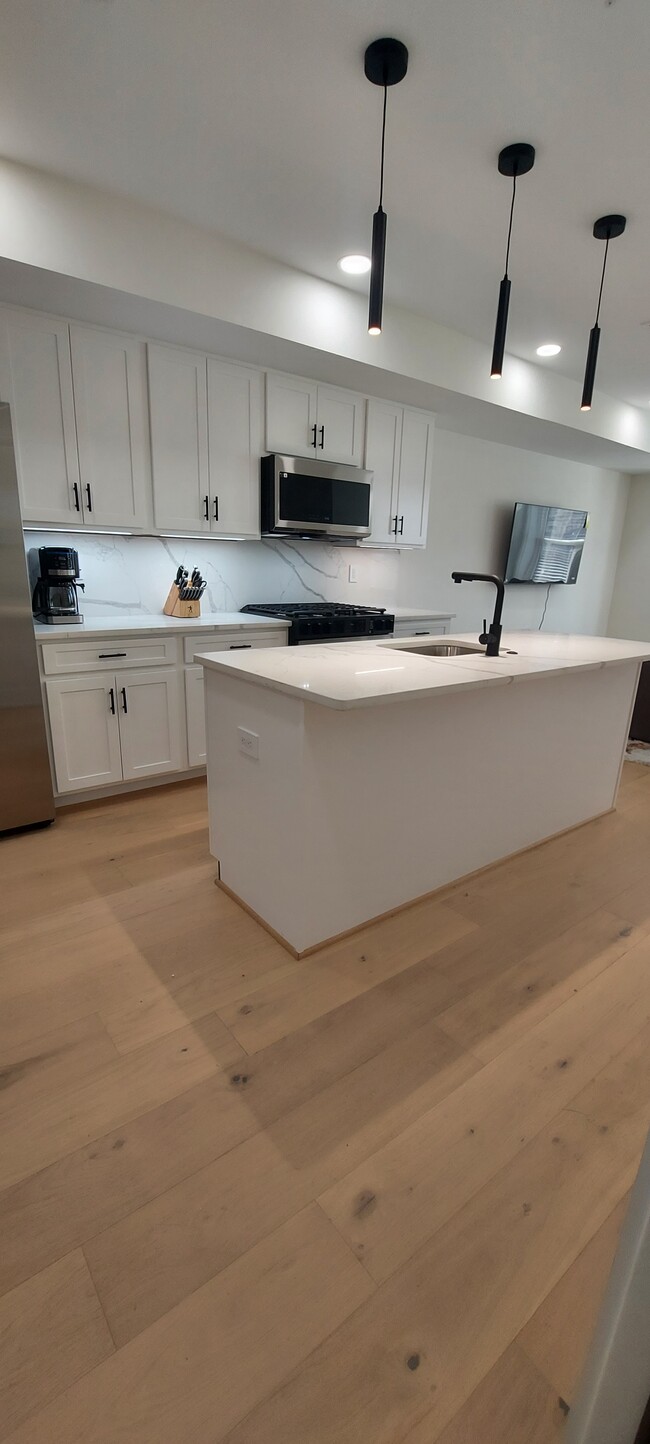 Photo - 808 12th St NE Townhome