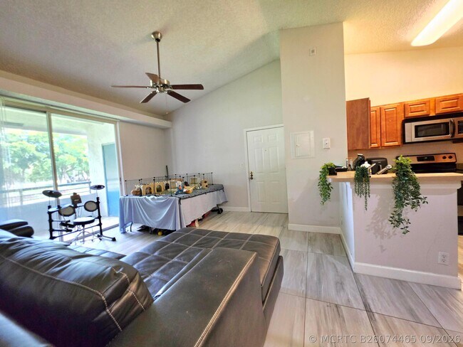 Photo - 851 Lyons Rd Unit 22206