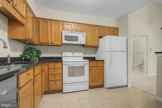 Photo - 1922 Marconi Cir