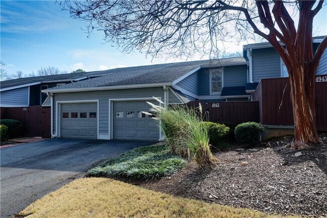 Photo - 4943 Meadow Ln