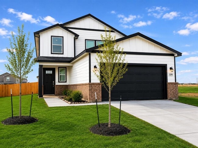 Building Photo - 2156 Griffith Dr
