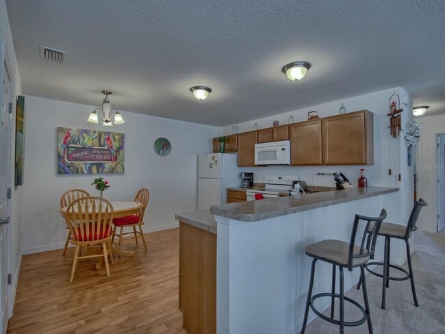 Photo - 1445 Olympia St