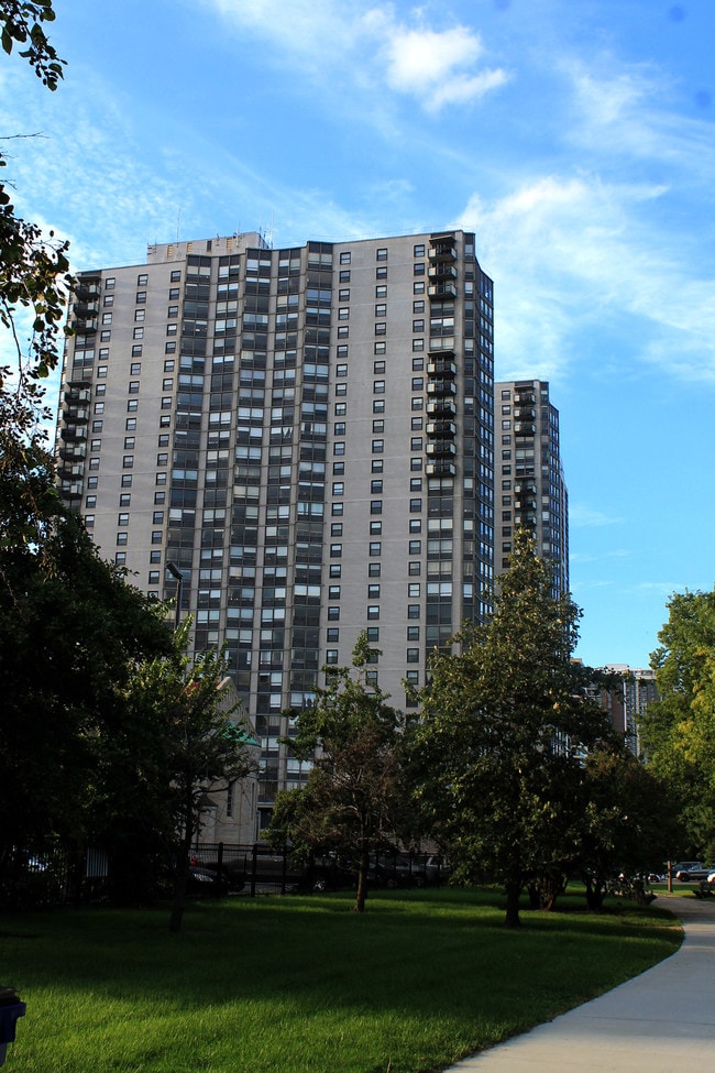 Building 1 - 5701 N Sheridan Rd Unit 11 A