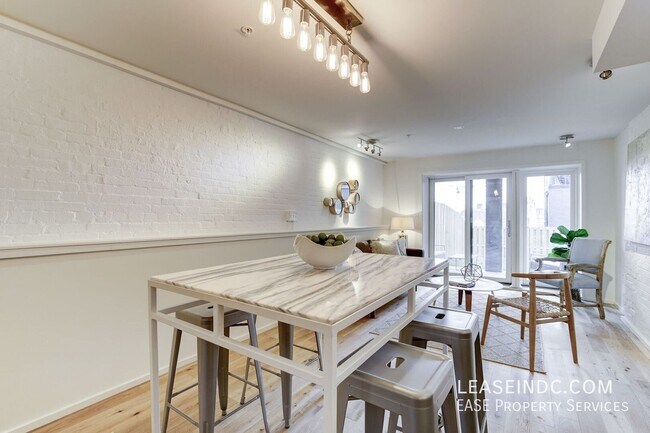 1474 Belmont St NW Unit 1