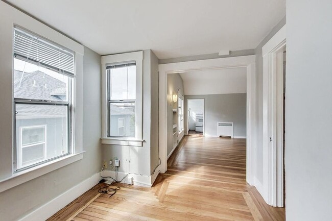 Photo - 2338 Channing Way Unit 05