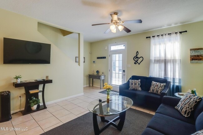 Photo - 1229 Century Oaks Dr Unit A