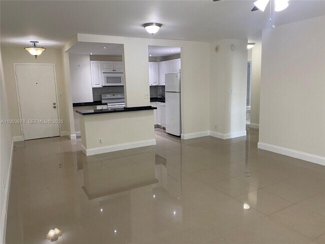 Photo - 1625 SE 10th Ave Unit 205