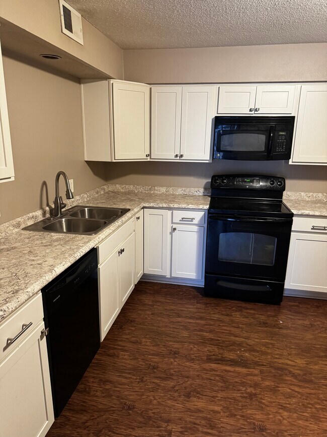 Photo - Benson Blvd Unit 6