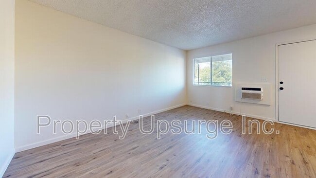 Photo - 445 Nelson Ave