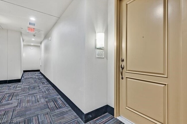Building Photo - 59 E Agate Ave Unit 406 Rental