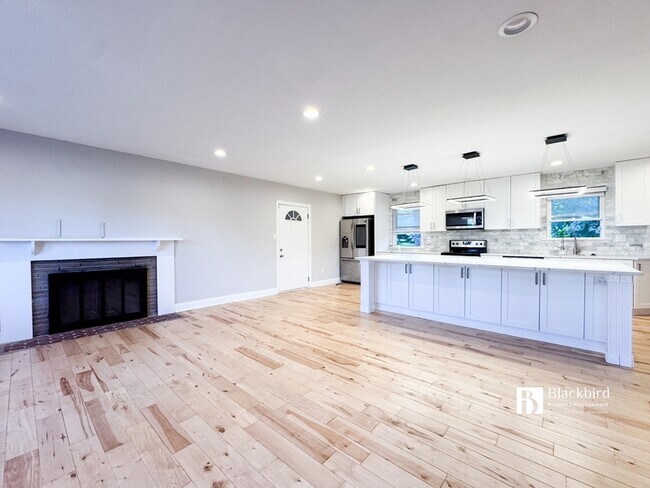 Photo - 11901 Crestwood Ave S