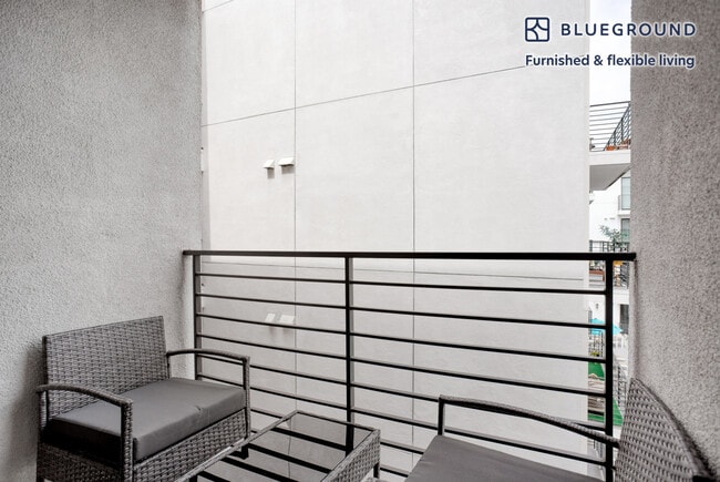 Photo - 5500 Klump Ave Unidad FL4-ID1130