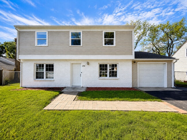 Building Photo - 254 Thornhurst Rd