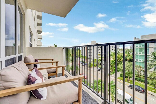 Photo - 340 Sunset Dr Unidad 505