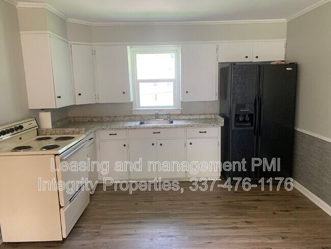 Photo - 300 Downing St