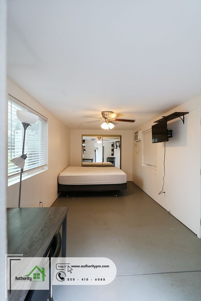 Photo - 10560 Old Oregon Trail Unidad Apartment/Shop