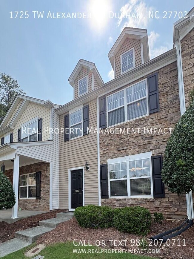Photo - 1725 TW Alexander Dr