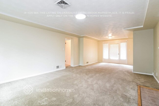Photo - 7017 S Bell St