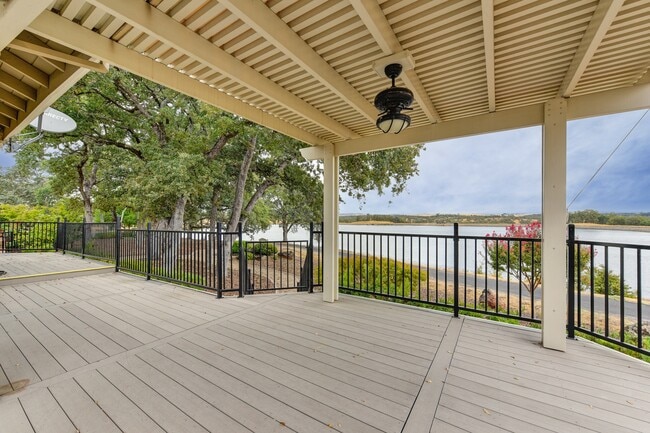 Photo - 6533 Chesbro Cir