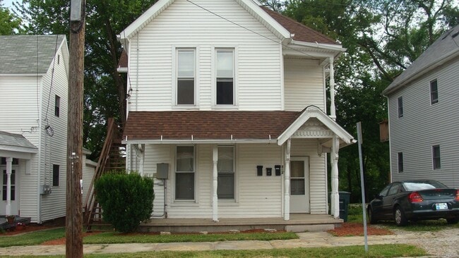 Photo - 812 W Main St