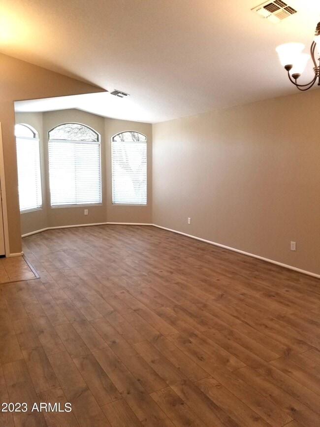 Photo - 712 E Marigold Pl Casa