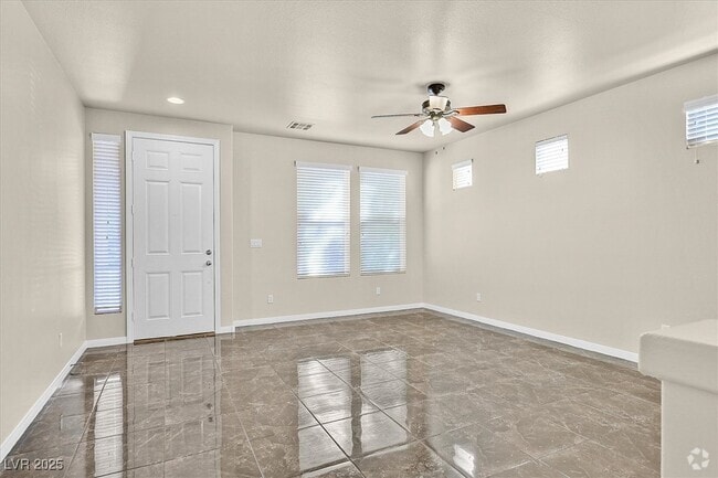 Building Photo - 6524 W Baroque Ave Rental