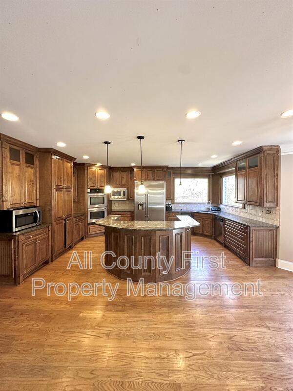 Photo - 4002 Moheb St SW