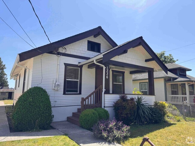 Building Photo - Bremerton Charmer for Rent! Fully Fenced Y... Rental