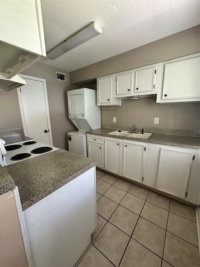 Photo - 1433 Cedar Post Ln Unidad 35