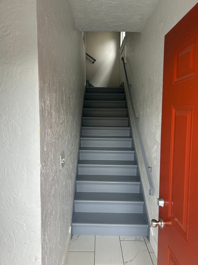 Brum - Brum Apartment Unit 1088