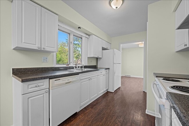 Photo - 751 Monticello Dr
