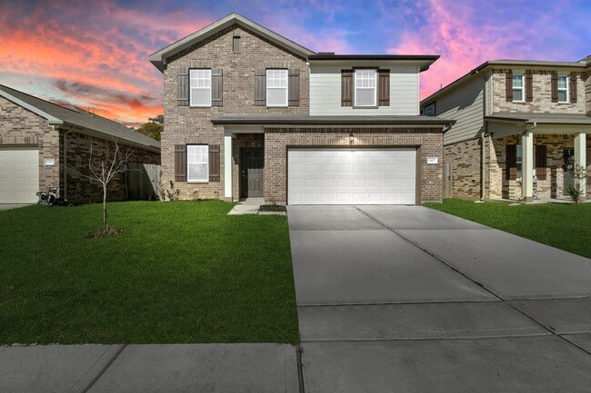 Photo - 7819 Royalwood Dr