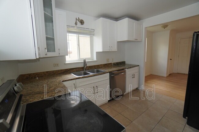 Photo - 3630 Holly St