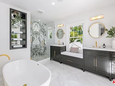 Photo - 1600 N Ogden Dr