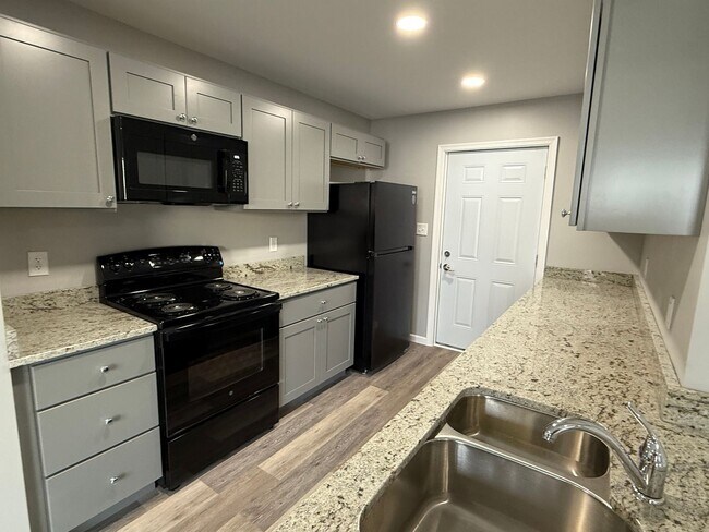 Photo - 1136 S Main St Unit 1st Floor