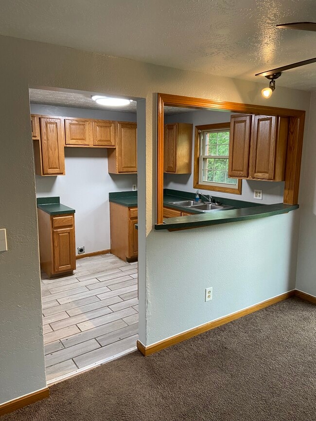 Photo - 1109 STATE ST Casa Adosada