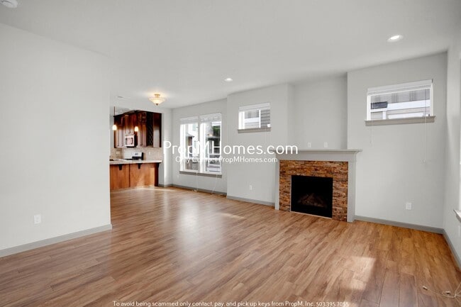 Photo - Gorgeous Four Bedroom Townhome in Orenco!