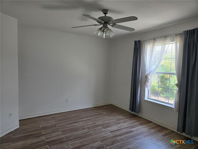 Photo - 120 Gardenridge Dr