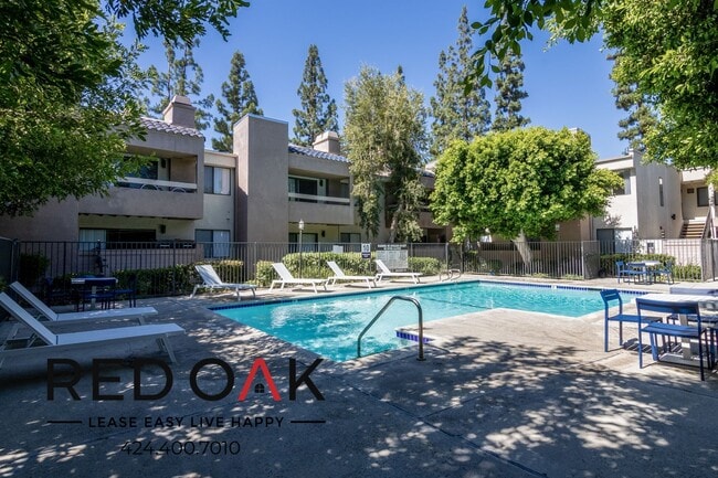 Photo - 7810 Topanga Canyon Blvd Unidad 217A Rental