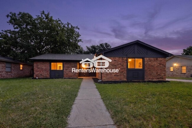Building Photo - 7400 Echo Hill Dr