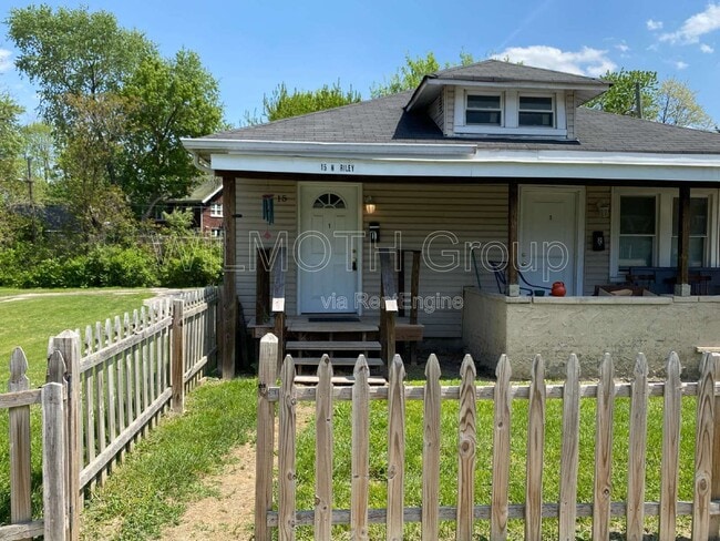 Building Photo - 15 N Riley Ave Unit 1