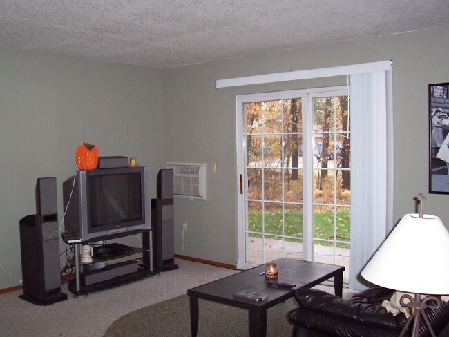 Sandpiper Drive Apartments - Sandpiper Drive Apartments